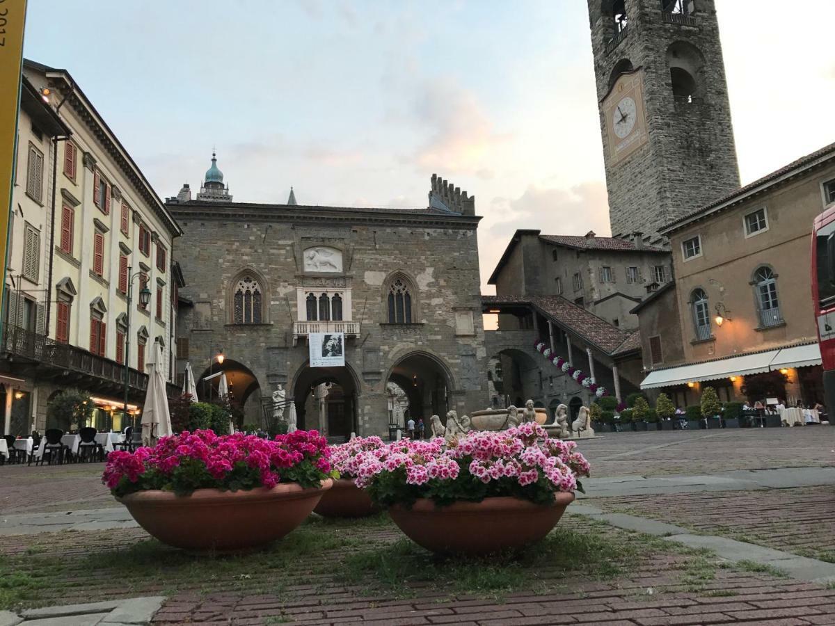 Soggiorno In Centro Storico Vimercate Buitenkant foto